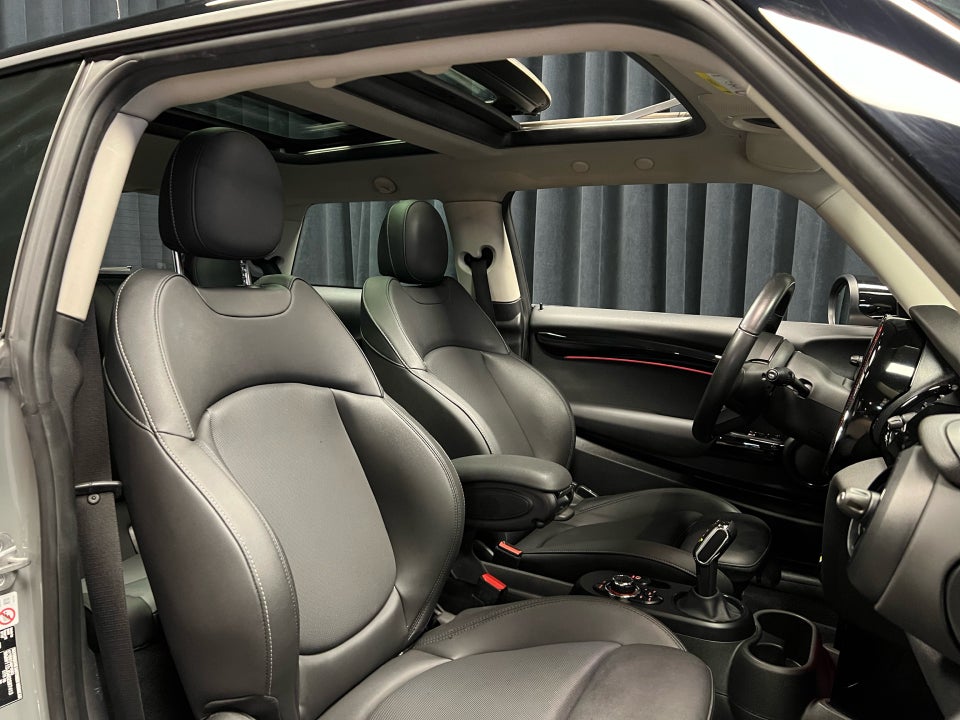 MINI Cooper SE Camden Edition 3d