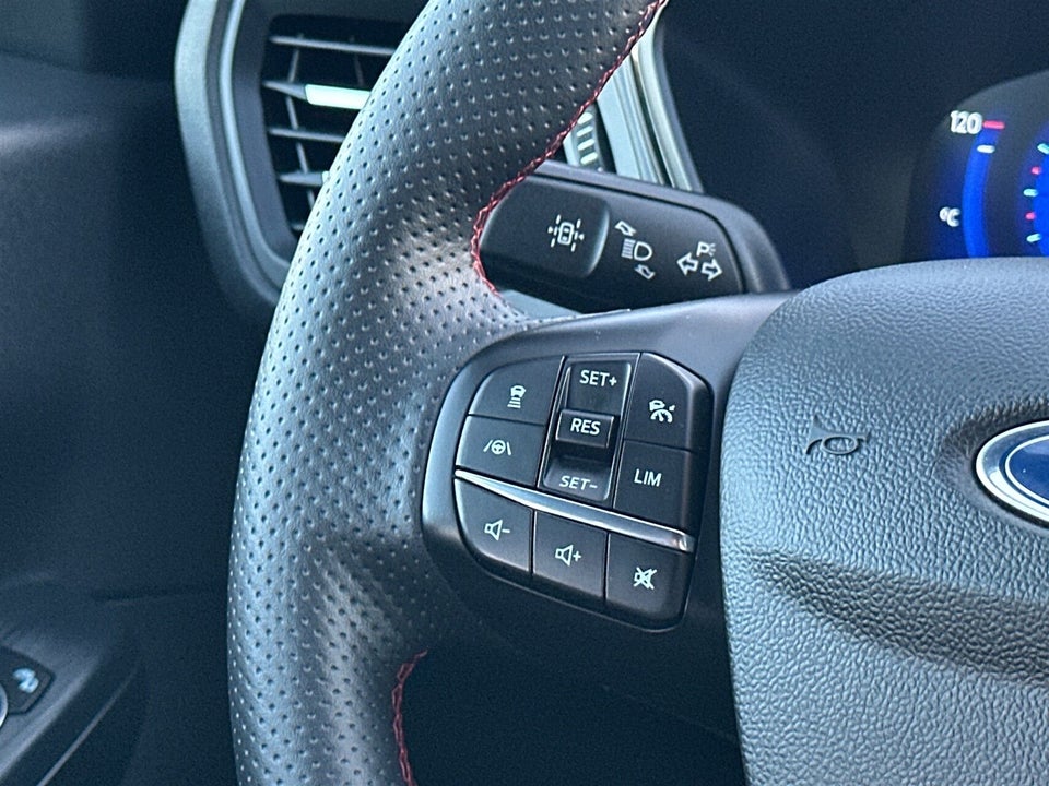 Ford Kuga 2,5 PHEV ST-Line X CVT 5d