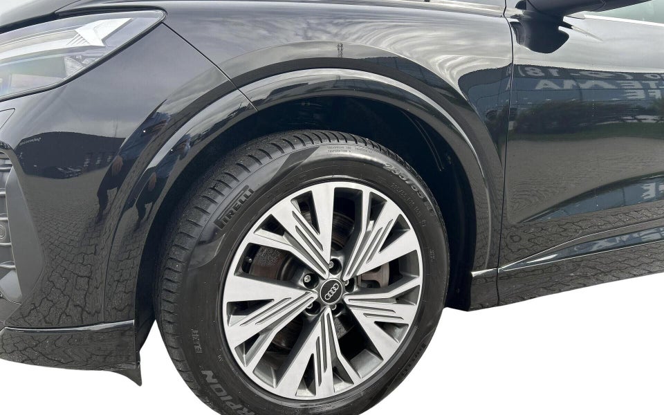 Audi Q4 e-tron 40 Advanced 5d