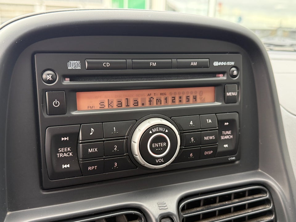 Nissan NP300 2,5 dCi 133 King Cab Comfort+ 4x4 2d