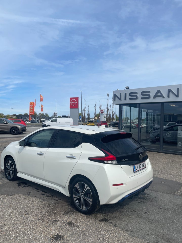 Nissan Leaf 62 e+ Tekna 5d