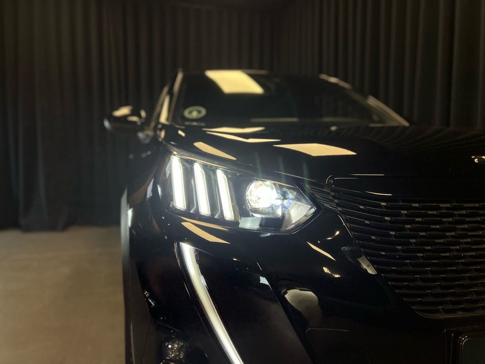 Peugeot e-2008 50 GT 5d