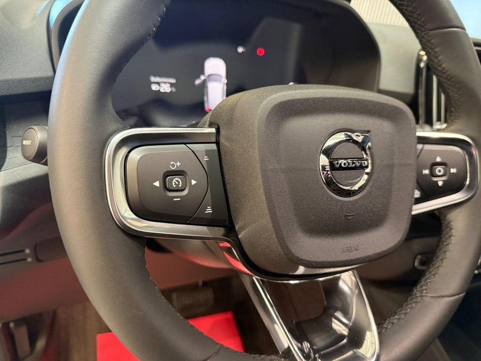 Volvo XC40 P6 ReCharge Core 5d