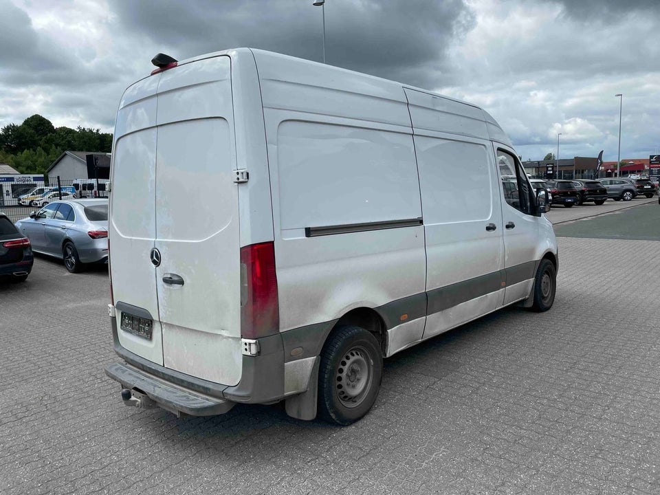 Mercedes Sprinter 214 2,2 CDi A2 Kassevogn aut. FWD