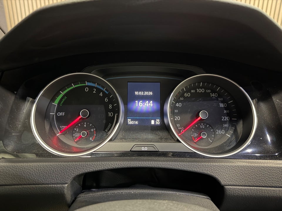 VW Golf VII 1,4 GTE DSG 5d