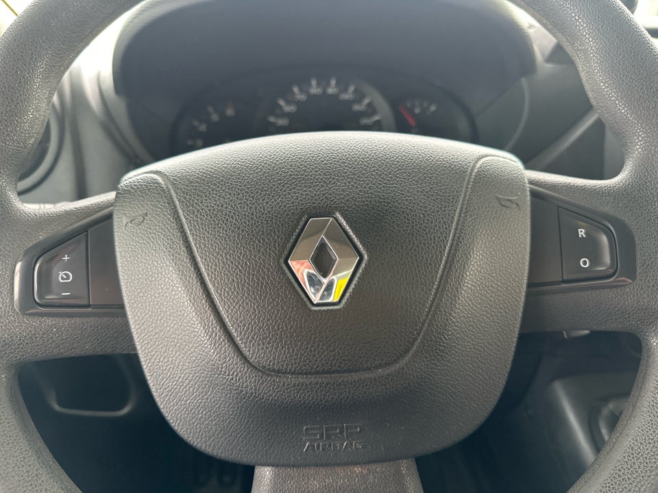 Renault Master III T35 2,3 dCi 170 L2H2 Kassevogn