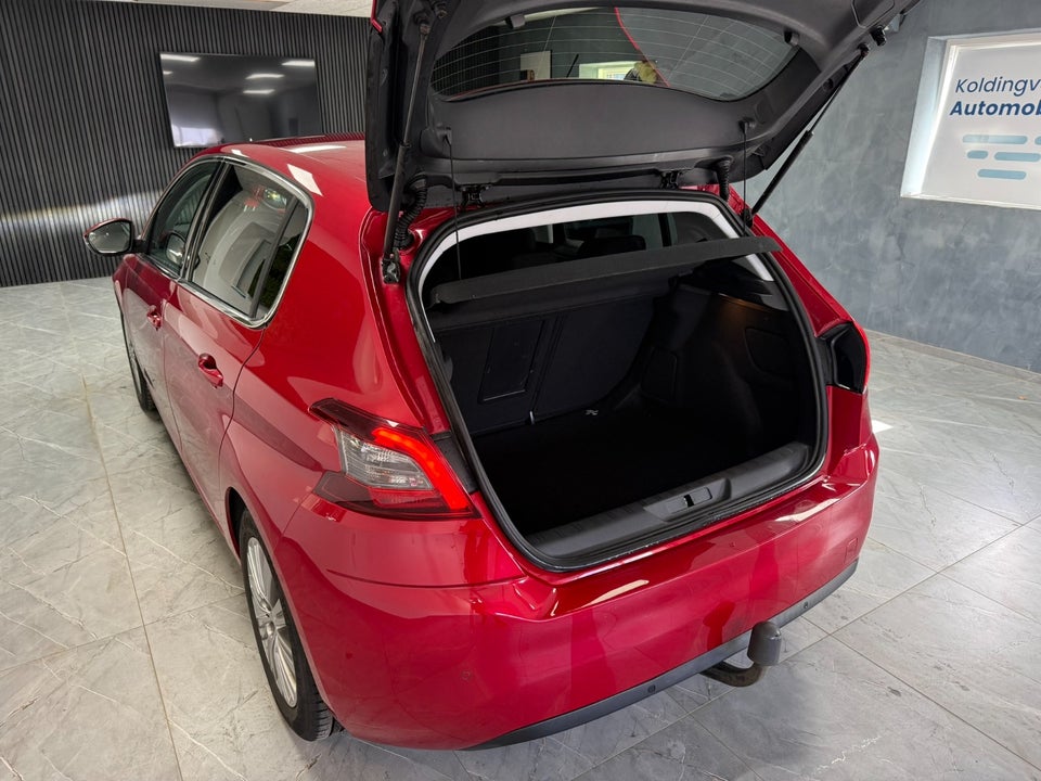 Peugeot 308 1,5 BlueHDi 130 Infinity 5d