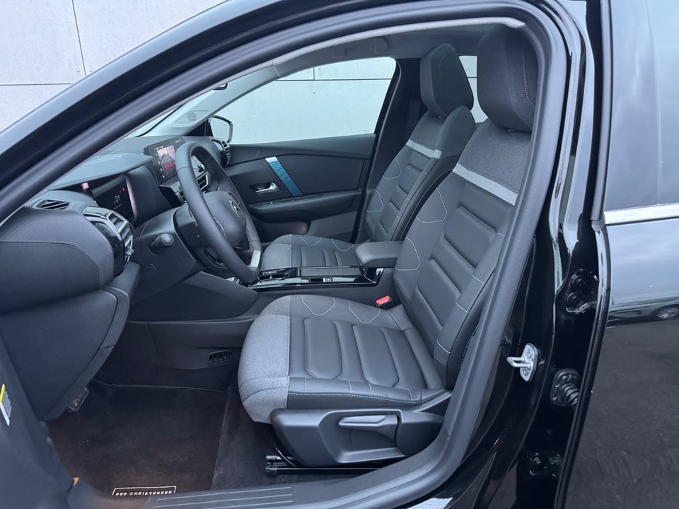 Citroën ë-C4 X 50 Shine 4d