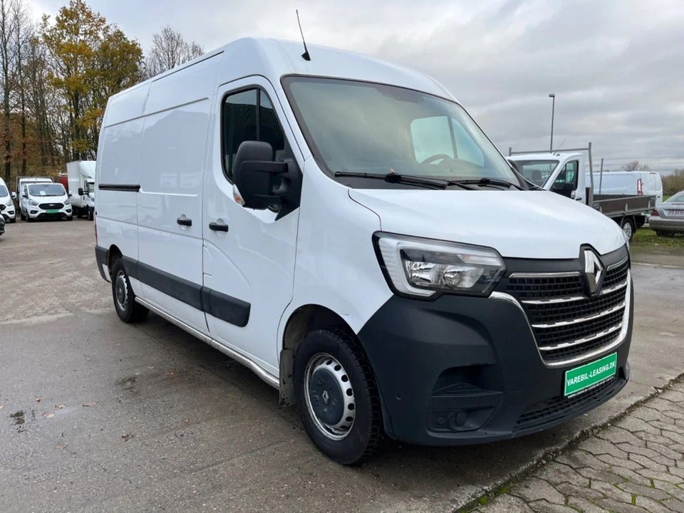 Renault Master IV T33 2,3 dCi 135 L2H2 Kassevogn