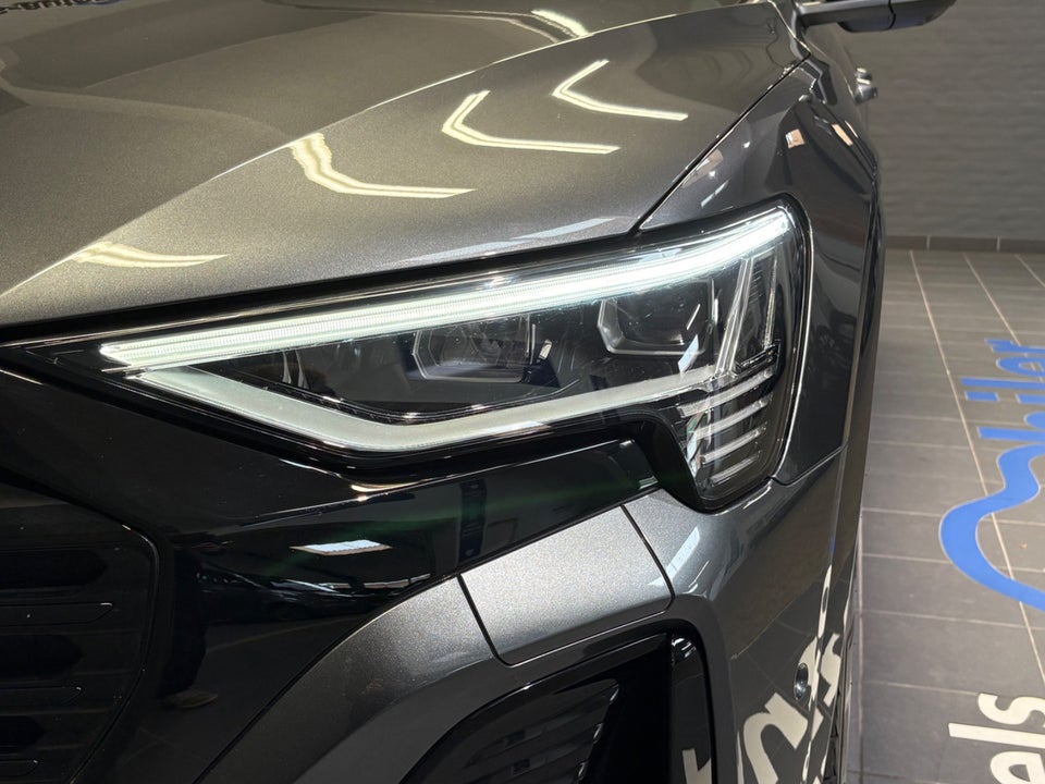Audi Q8 e-tron 55 S-line quattro 5d