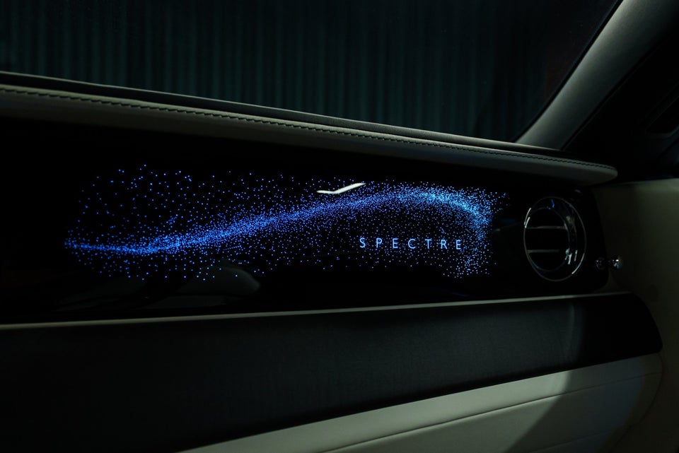 Rolls-Royce Spectre 2d