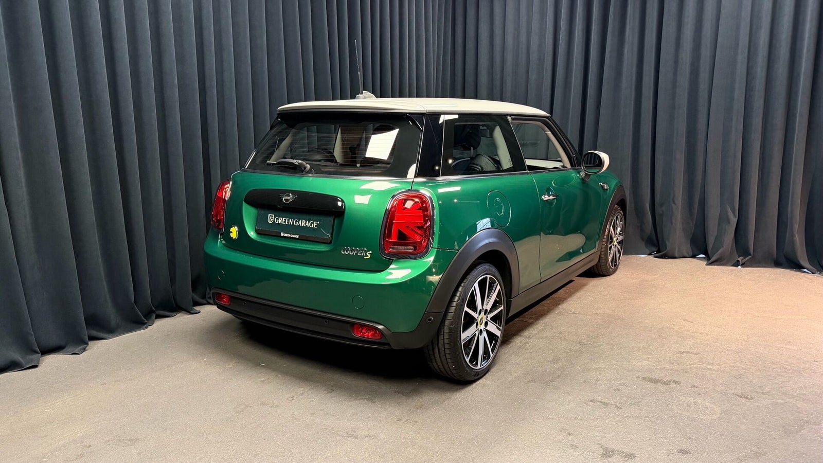 MINI Cooper SE Classic Trim 3d