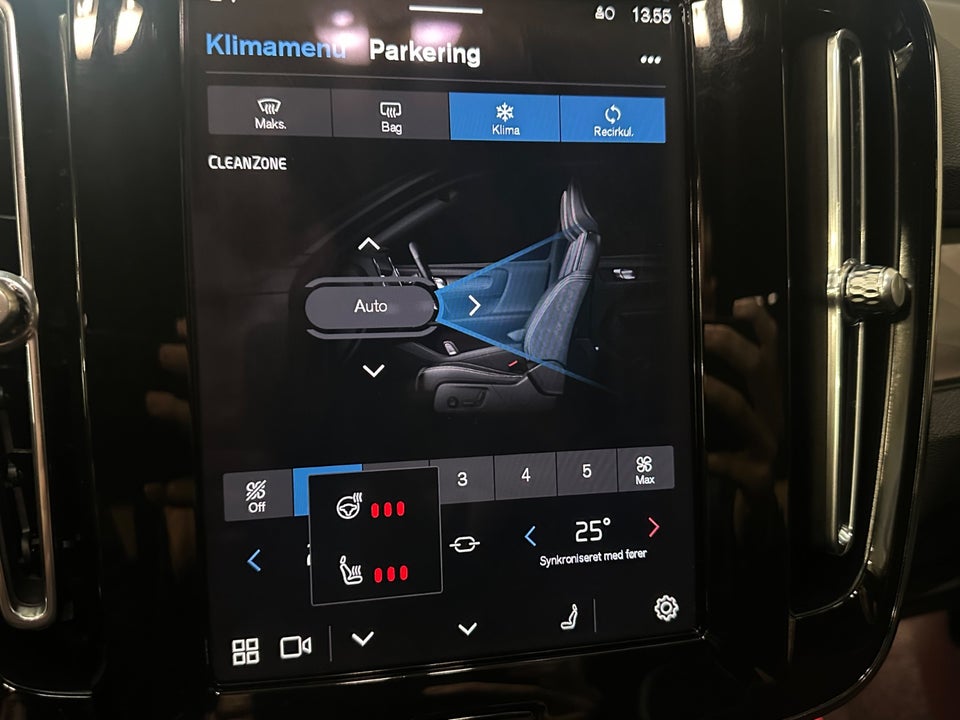 Volvo XC40 ReCharge Extended Range Plus 5d