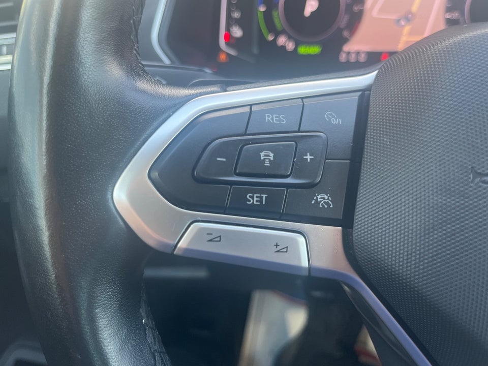 VW Tiguan 1,4 eHybrid Elegance DSG 5d