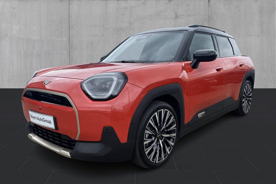 MINI Aceman E Favoured Trim L 5d