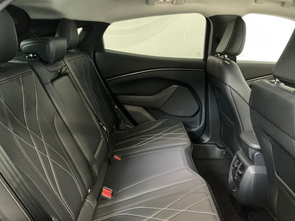 Ford Mustang Mach-E 75 Standard Range 5d