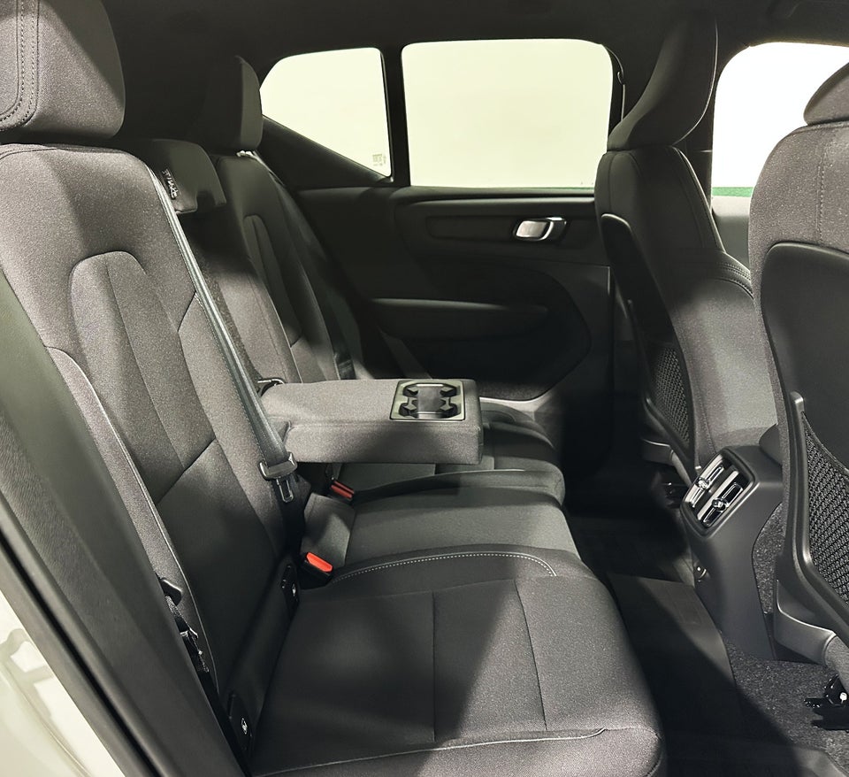 Volvo XC40 ReCharge Extended Range Plus 5d