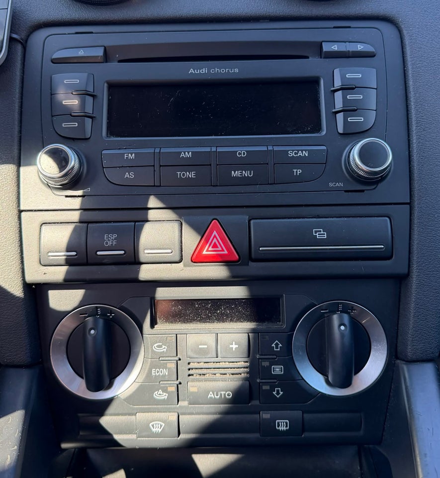 Audi A3 1,8 TFSi Ambiente Sportback 5d