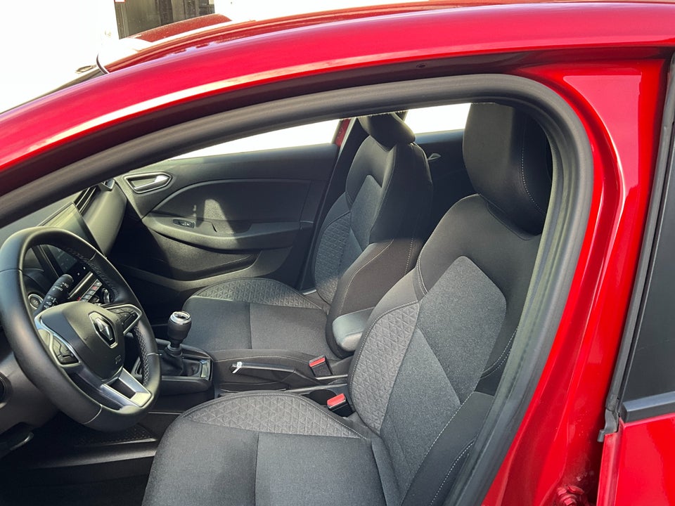 Renault Clio V 1,0 TCe 90 Intens 5d