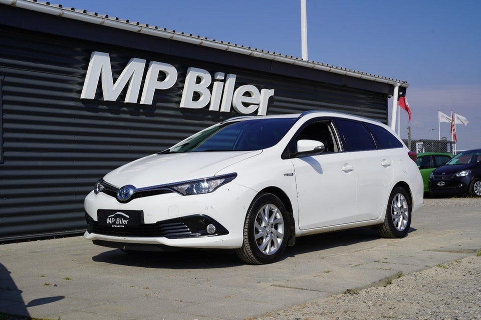 Toyota Auris 1,8 Hybrid H2 Comfort Touring Sports CVT 5d