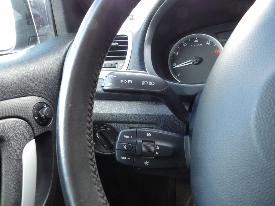 Skoda Fabia 1,6 16V Sport 5d
