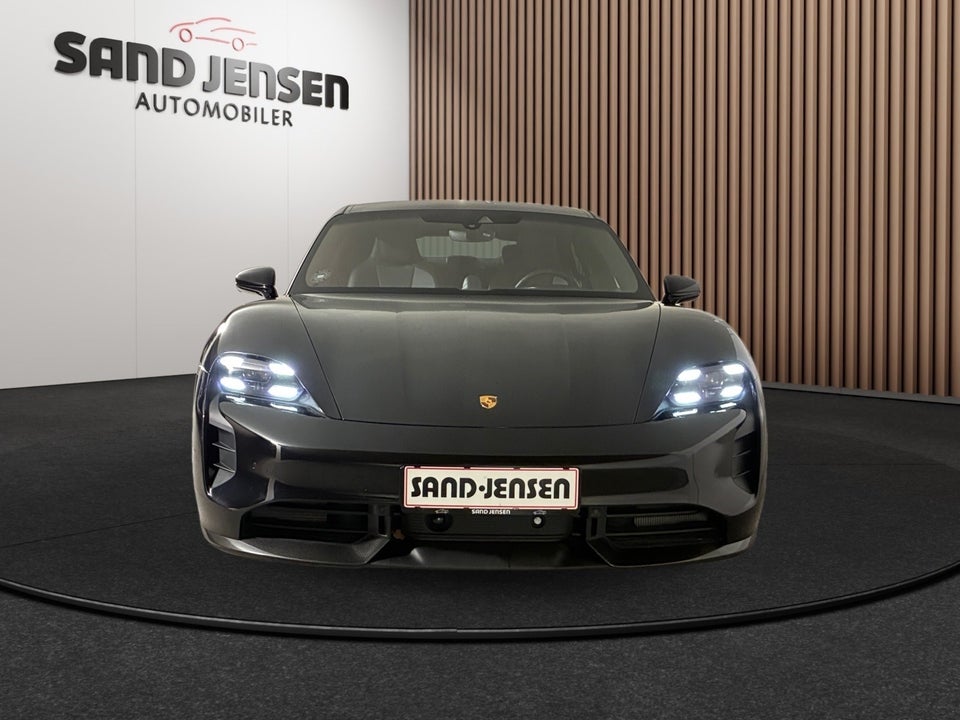 Porsche Taycan Turbo S Performance+  4d