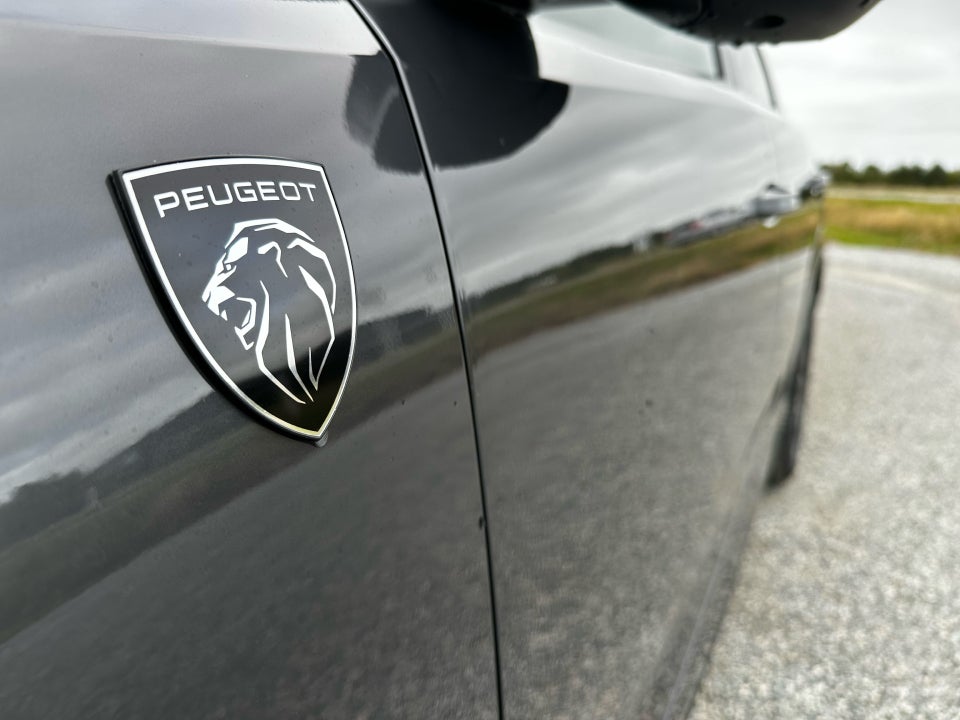 Peugeot e-5008 77 GT Pack 7prs 5d