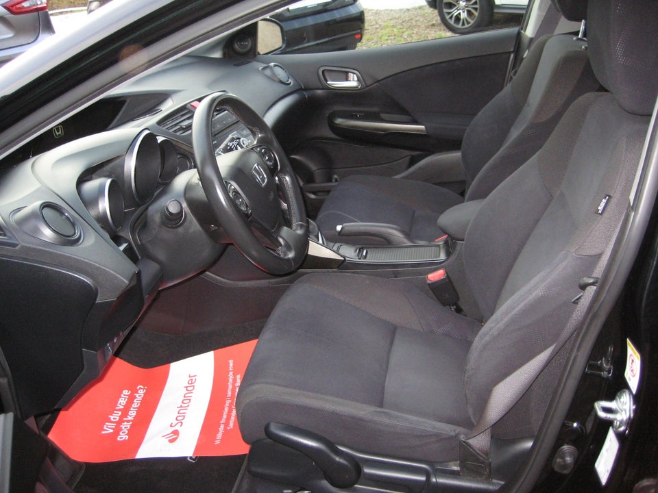 Honda Civic 1,8 i-VTEC Sport 5d