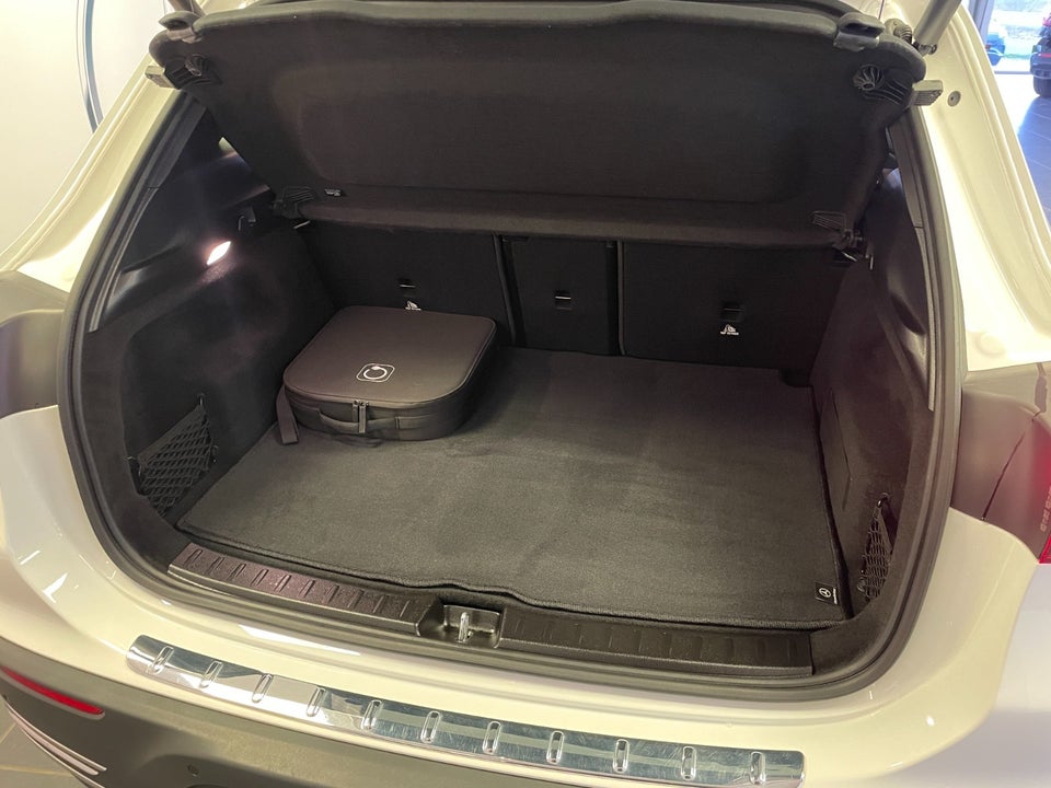 Mercedes EQA250+ Progressive 5d