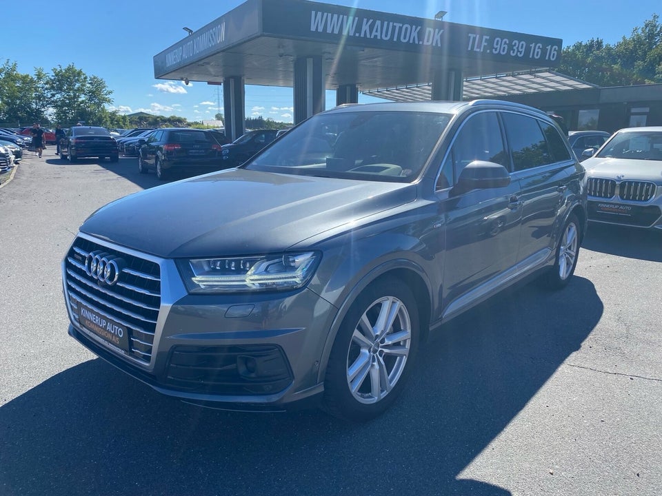 Audi Q7 3,0 TDi 272 S-line quattro Tiptr. 7prs 5d
