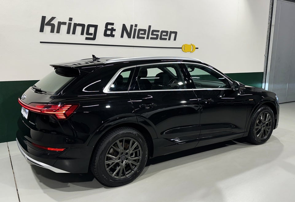 Audi e-tron 55 S-line quattro 5d