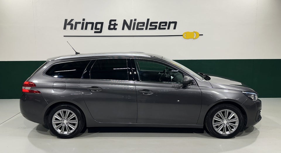 Peugeot 308 1,5 BlueHDi 130 Prestige SW EAT6 5d