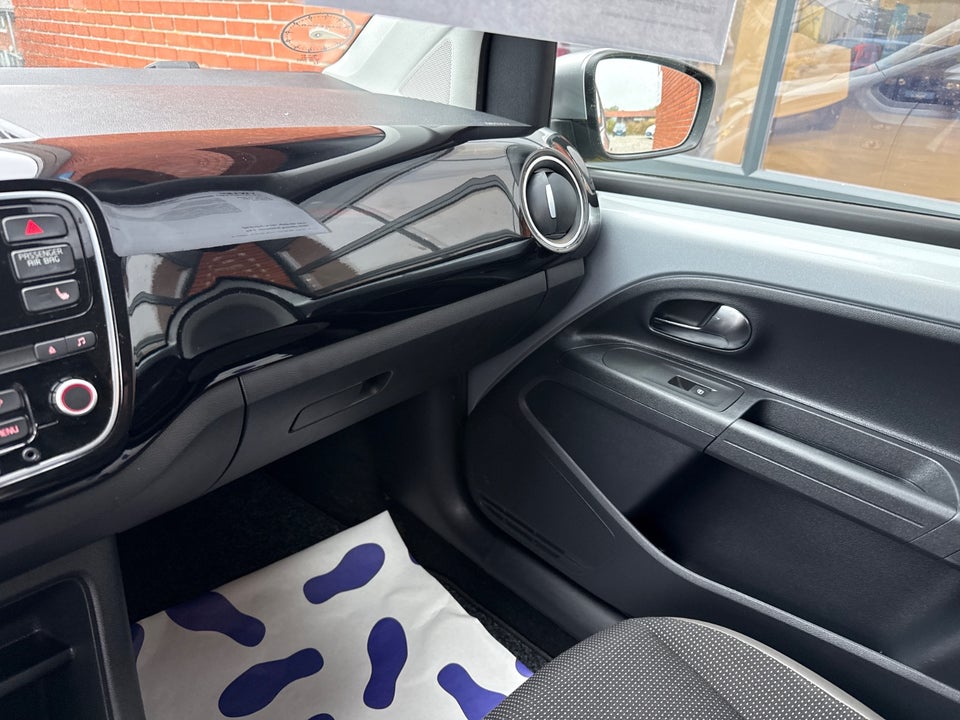 VW Up! 1,0 75 High Up! BMT 5d