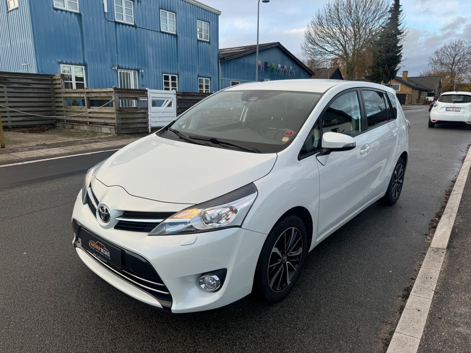 Toyota Verso 1,8 VVT-i T2 Premium MDS 7prs 5d