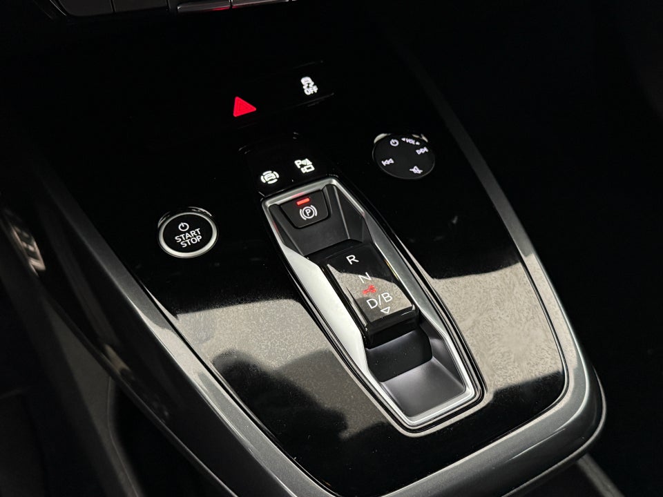 Audi Q4 e-tron 40 S-line 5d