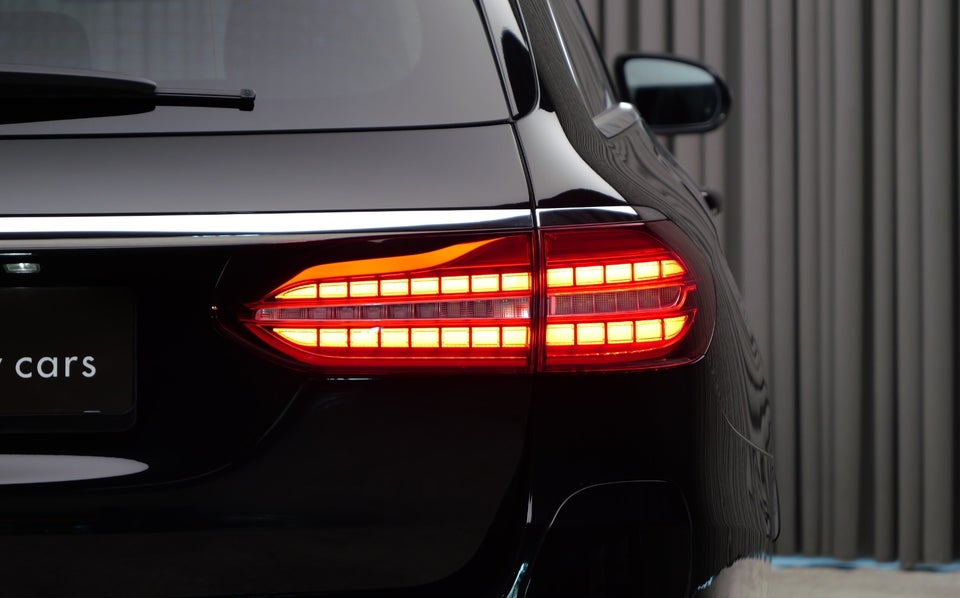 Mercedes E300 de 2,0 AMG Line stc. aut. 5d