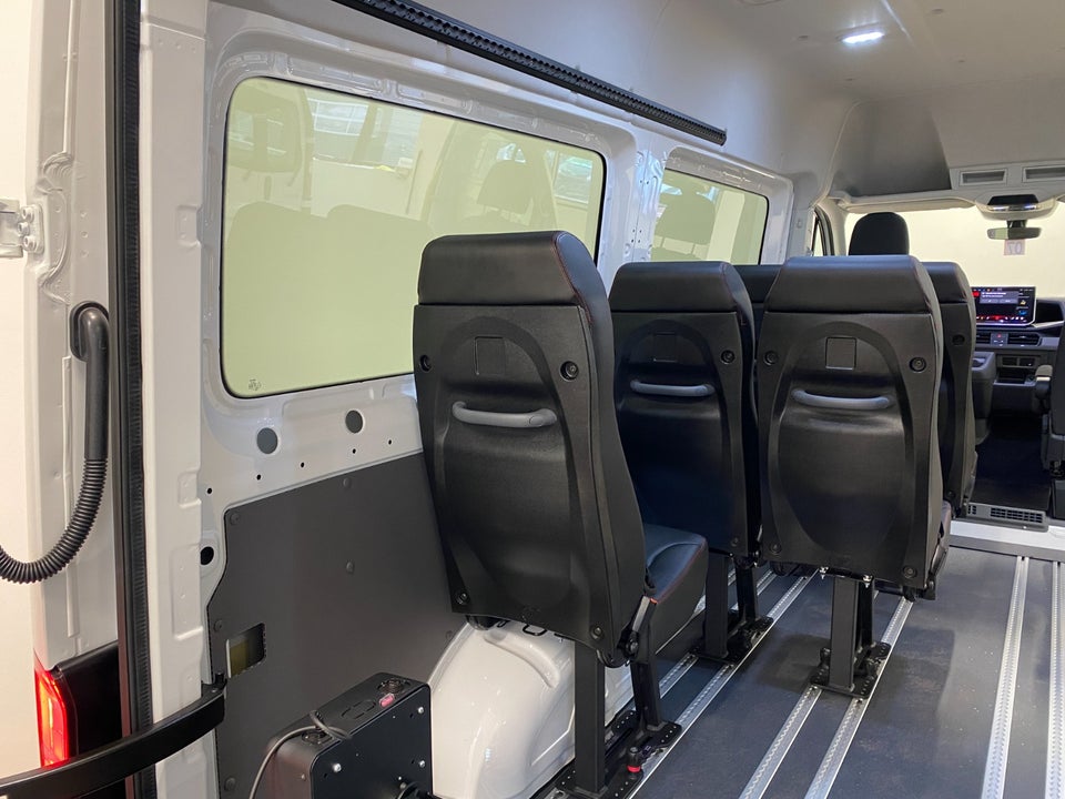 MAN TGE 2,0 3.140 Kombi L3H2 aut. FWD