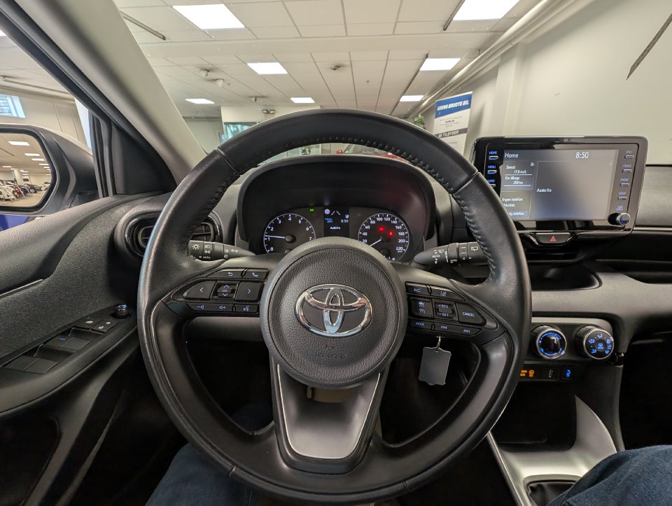 Toyota Yaris 1,5 Active 5d