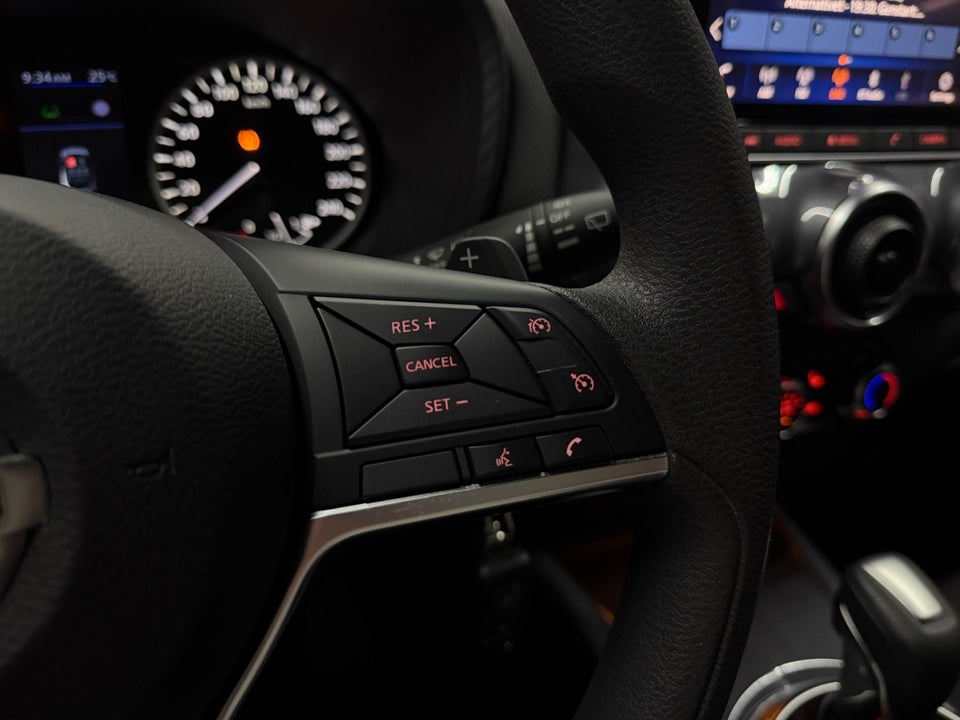 Nissan Juke 1,0 Dig-T 117 Tekna 5d
