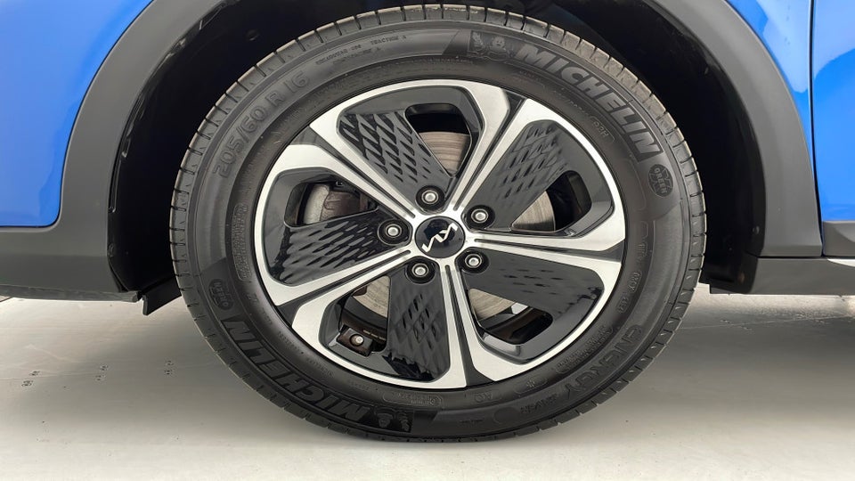 Kia XCeed 1,6 PHEV Prestige DCT 5d