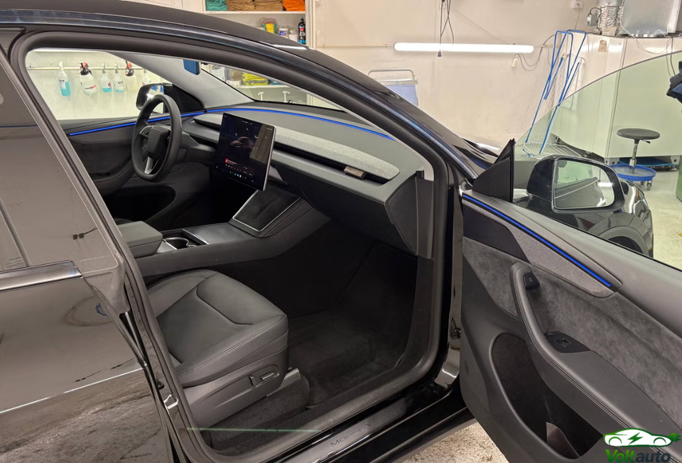 Tesla Model Y Premium Long Range AWD 5d