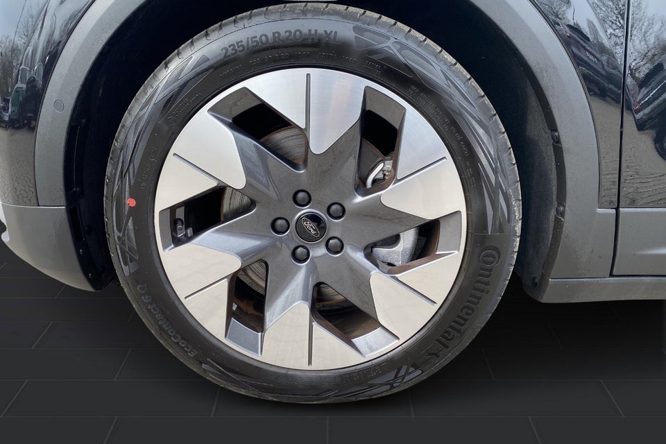 Ford Explorer 77 Premium Extended Range 5d