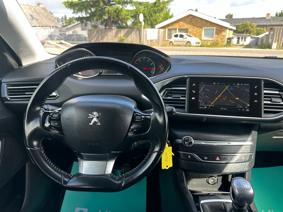 Peugeot 308 1,2 e-THP 130 Selection Sky SW 5d