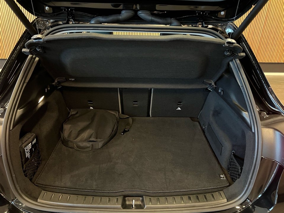 Mercedes EQA250+ Electric Art 5d