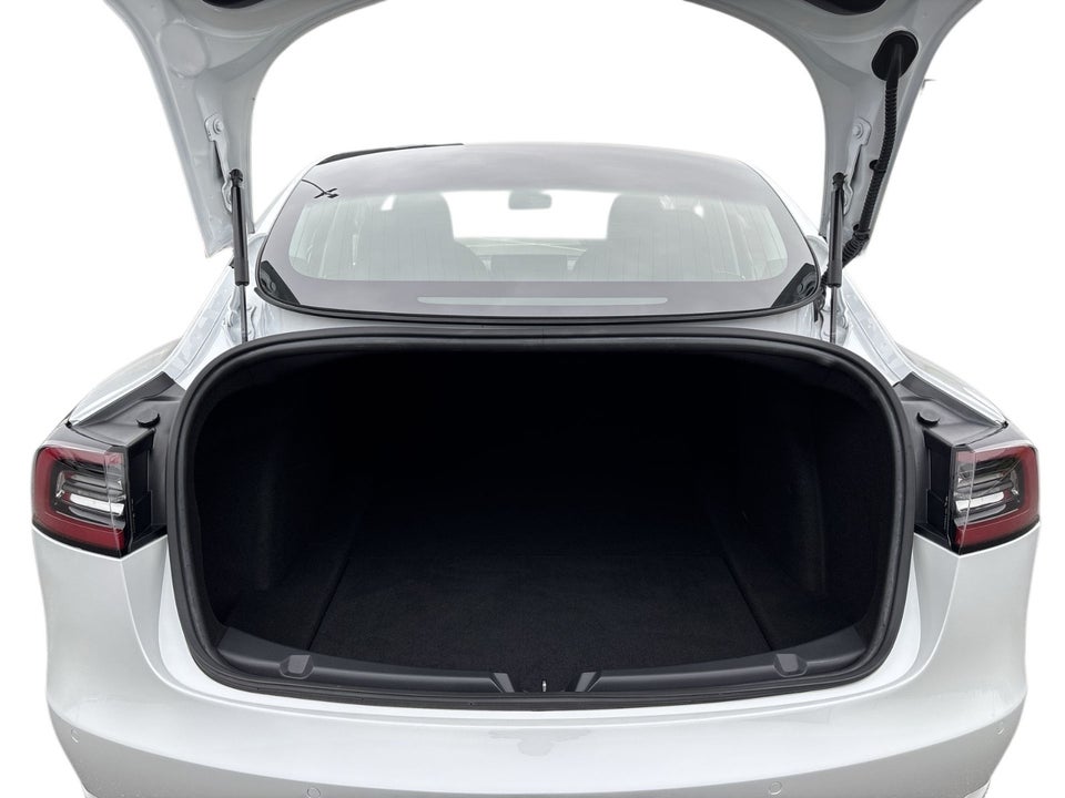 Tesla Model 3 Standard Range+ RWD 4d