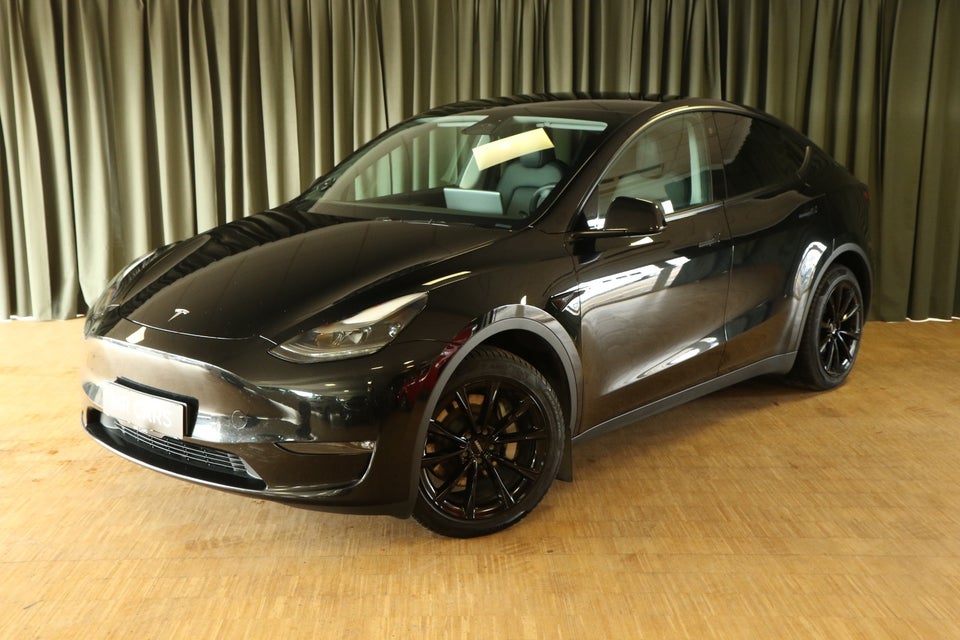 Tesla Model Y Long Range AWD 5d