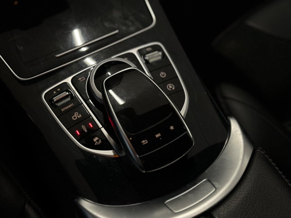 Mercedes C63 4,0 AMG stc. aut. 5d