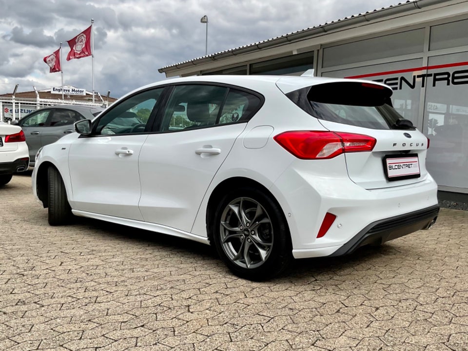 Ford Focus 1,0 EcoBoost ST-Line 5d