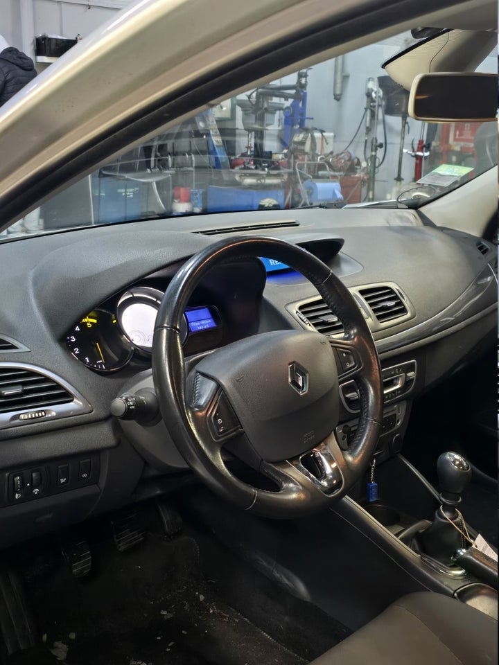 Renault Megane III 1,5 dCi 110 Limited Edition Sport Tourer 5d