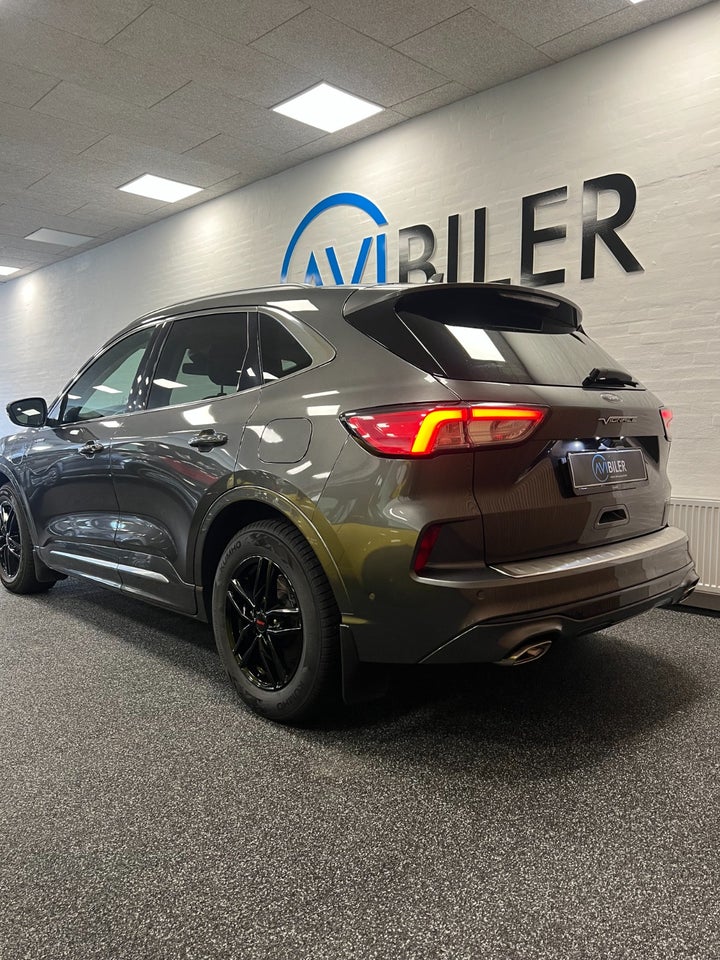 Ford Kuga 2,5 PHEV Vignale CVT 5d